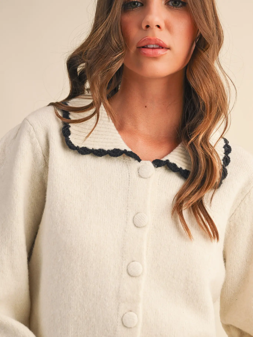 Contrast Scalloped Collar Sweater Cardigan