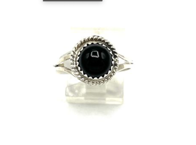 Navajo Handmade Black Onyx Ring - Esther White