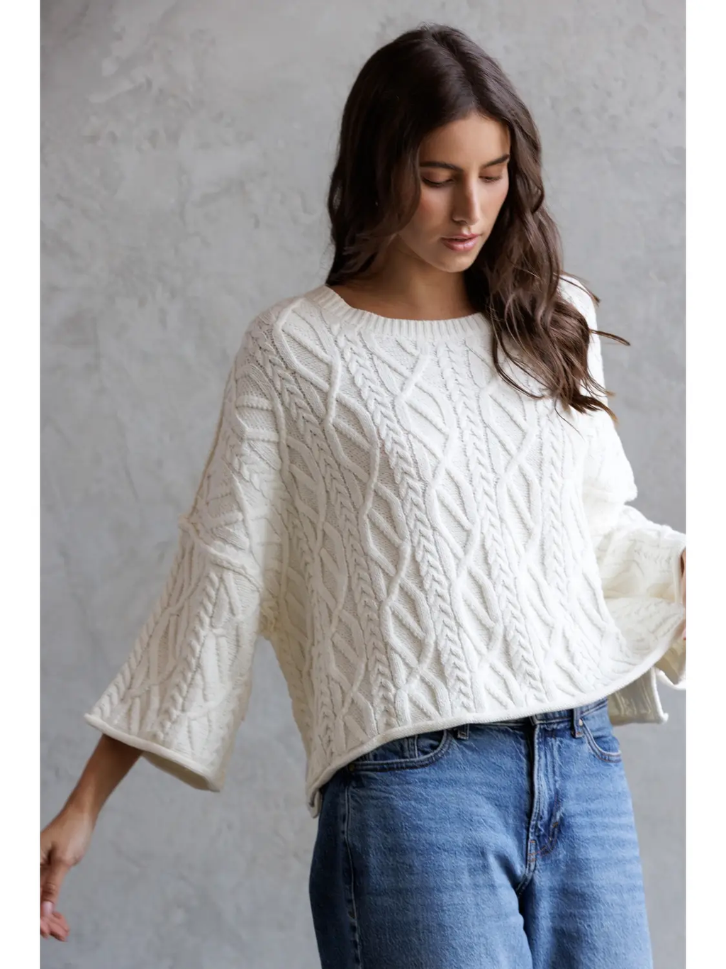 CABLE Knit Cropped Sweater - Cream