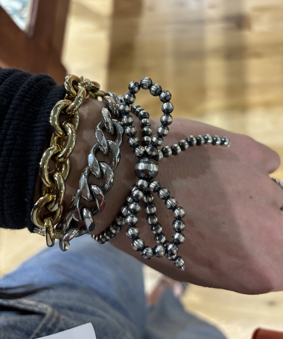 AUTHENTIC NAVAJO PEARL STRETCH BOW BRACELET