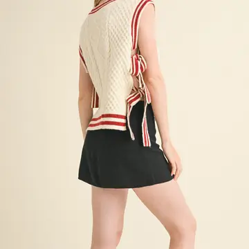 V Neck Side Tying Sweater Vest - CREME