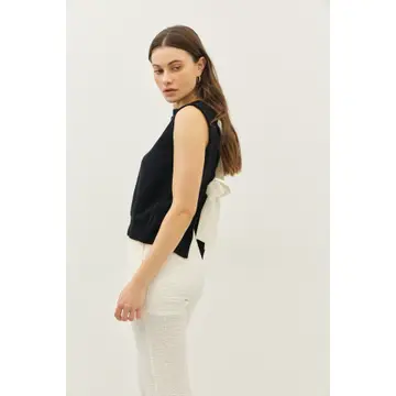 Sweater Vest Top with Back Contrast Bow Tie Details - Black