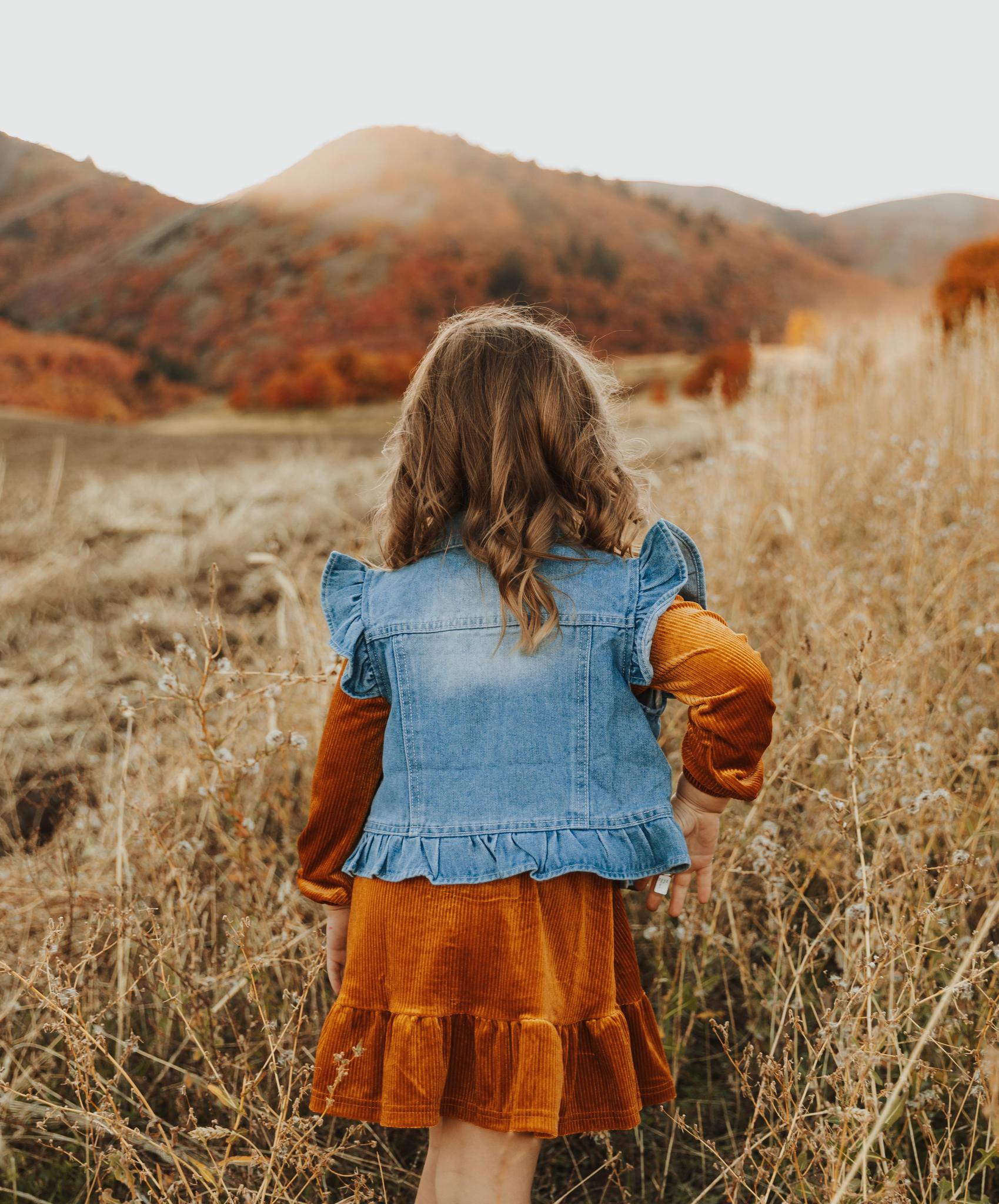 DENIM RUFFLE GIRL VEST