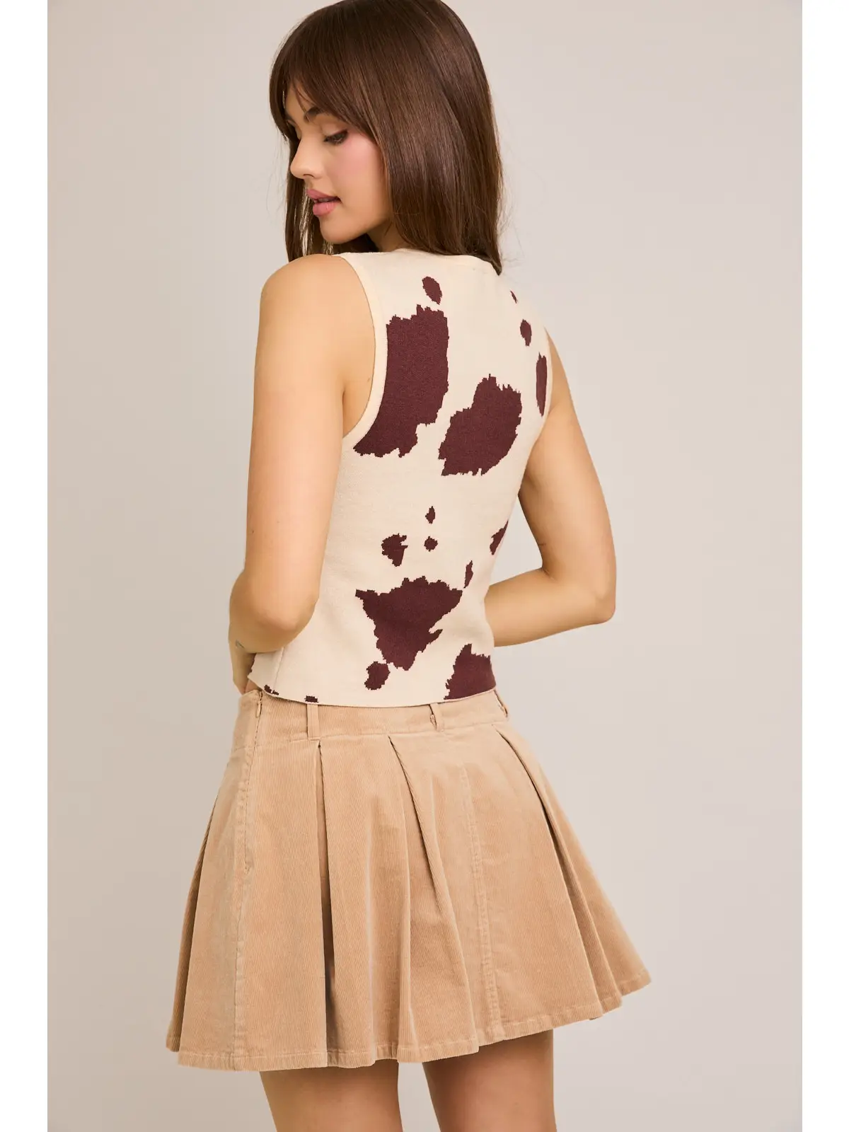 Button Front Sleeveless Sweater Top