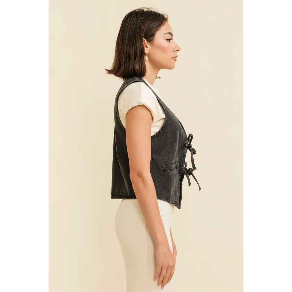Double Knot Vest - Black