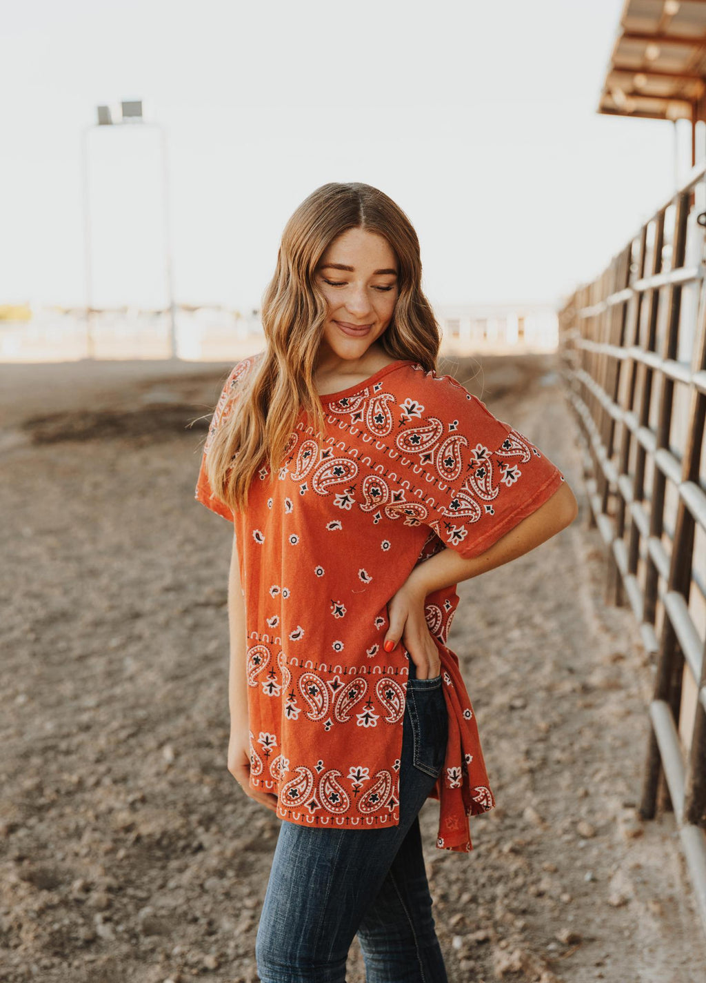 Slit Vintage Bandana Print Tee Raw Edge Detail - Bandana Red