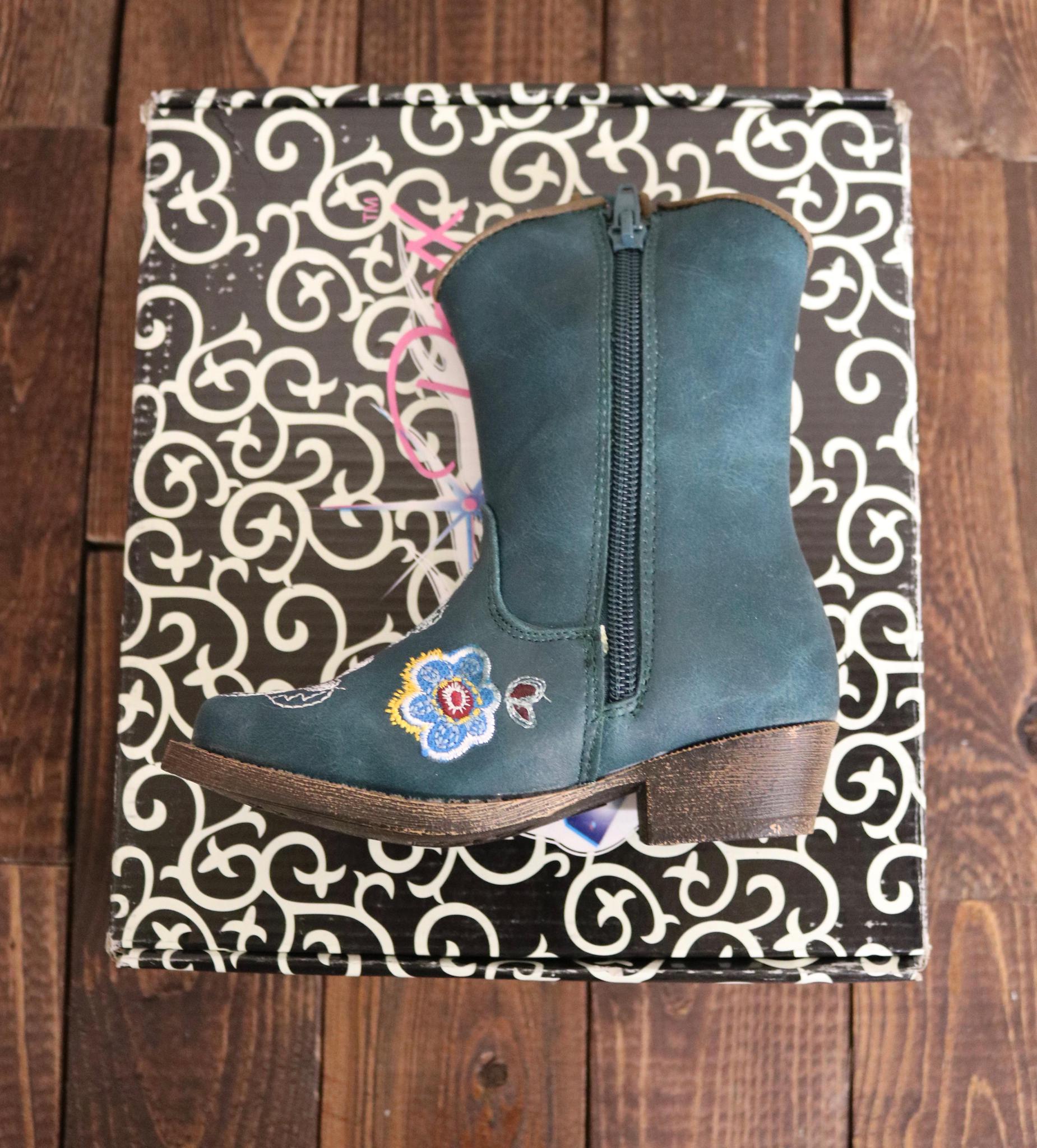Asst DB Girls Boots