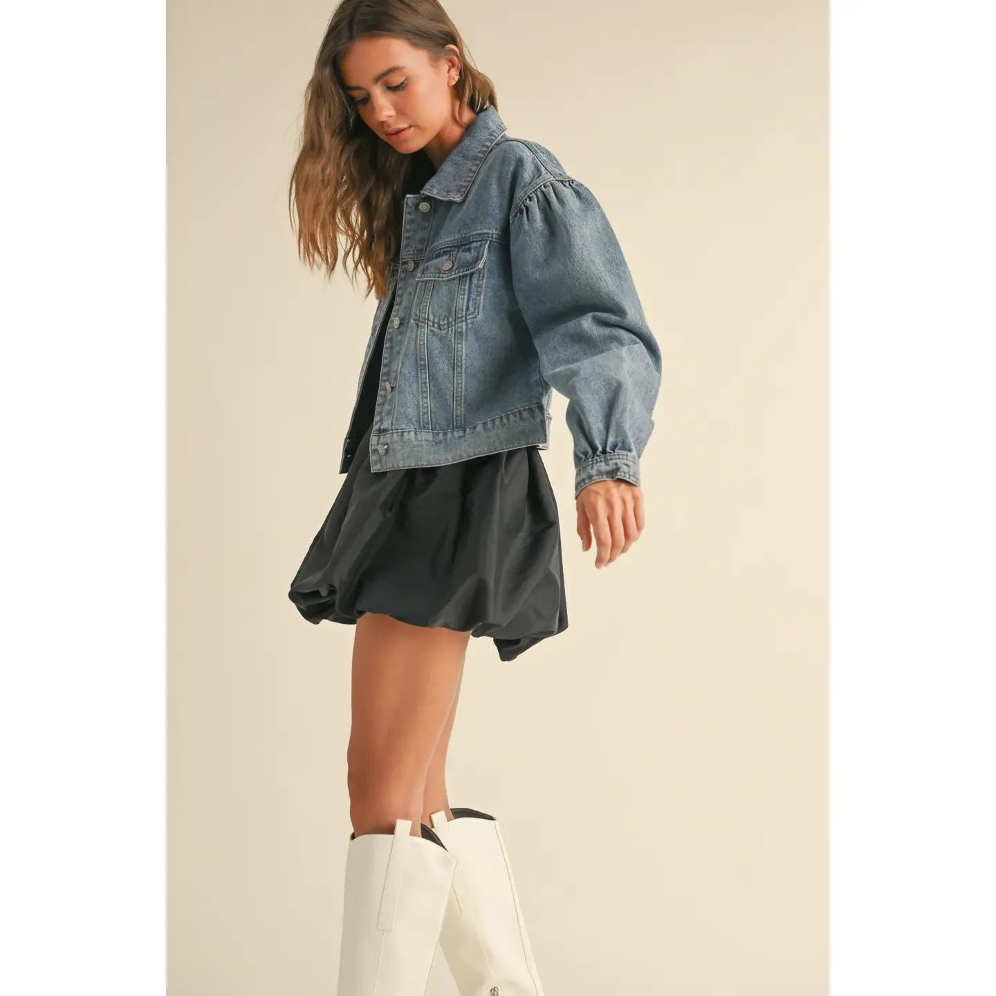 Long Sleeve Puff Sleeve Denim Jacket - lighter wash