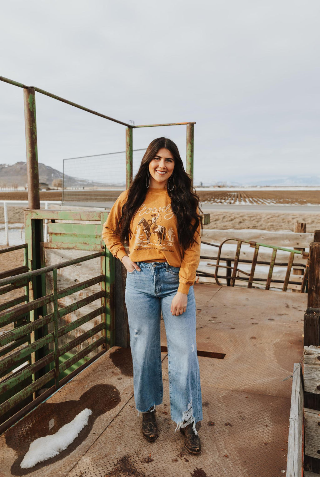 WILD WEST HOWDY COWBOY LONG SLEEVE SWEATSHIRT - MINERAL MUSTARD