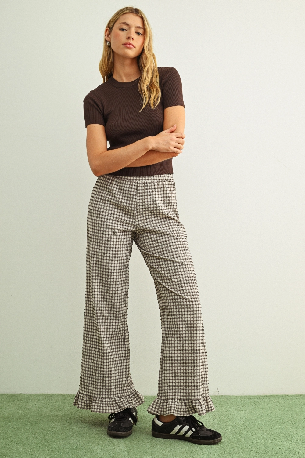 Essential Classic Short Sleeve Ribbed Top - Brown
