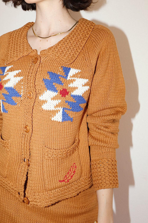 COLORED KNIT BUTTON-UP CARDIGAN